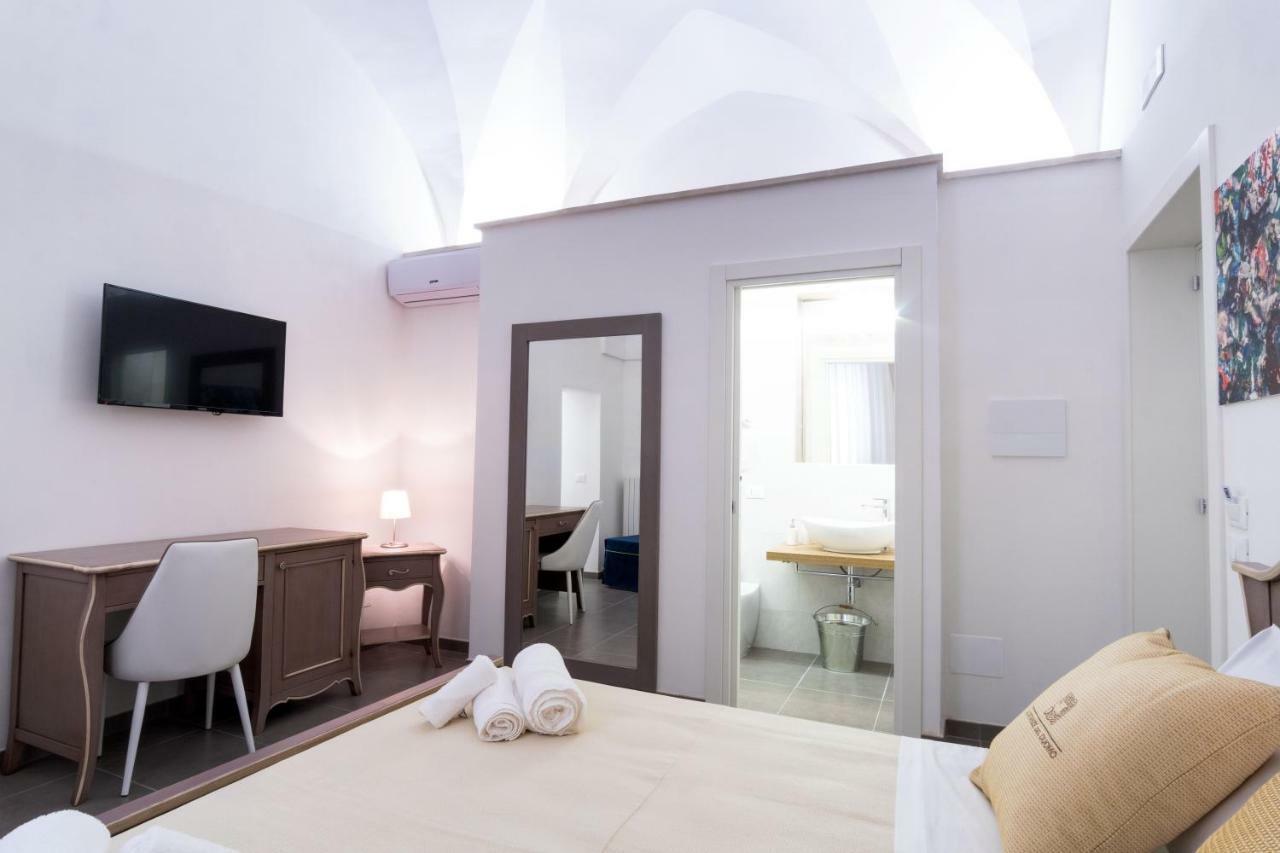 Le Stanze Del Duomo Acomodação com café da manhã Lecce Exterior foto